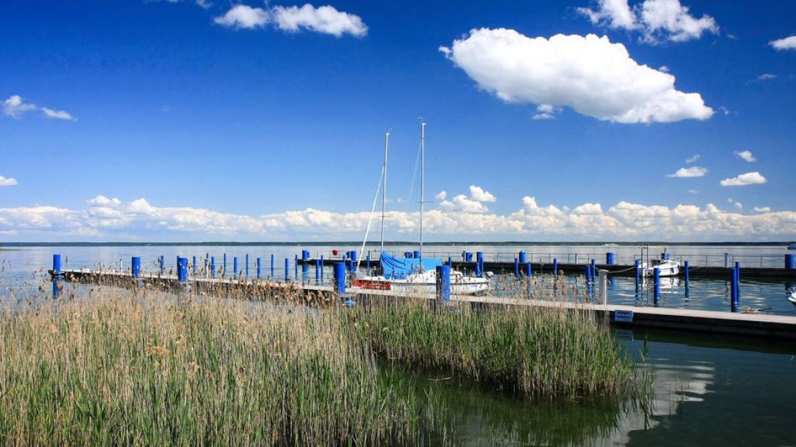 Mecklenburg-Seenplatte-Bootssteg