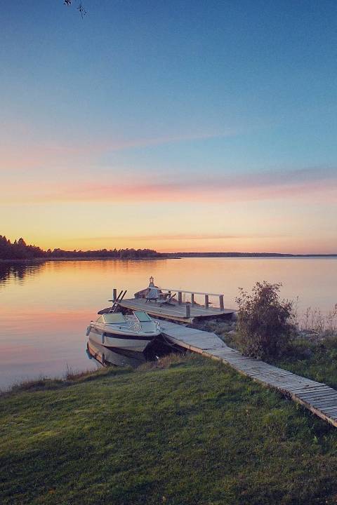 Finnland-See-Bootssteg