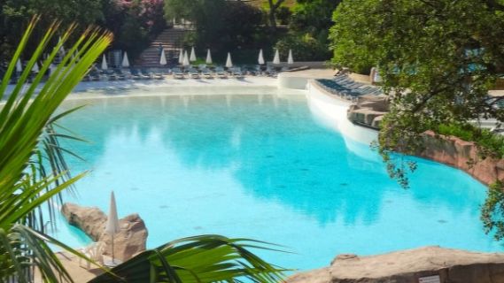 Cote d'Azur-Ferieresidenz-Pool