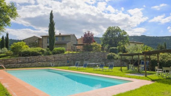 Toskana-Landhaus-Pool